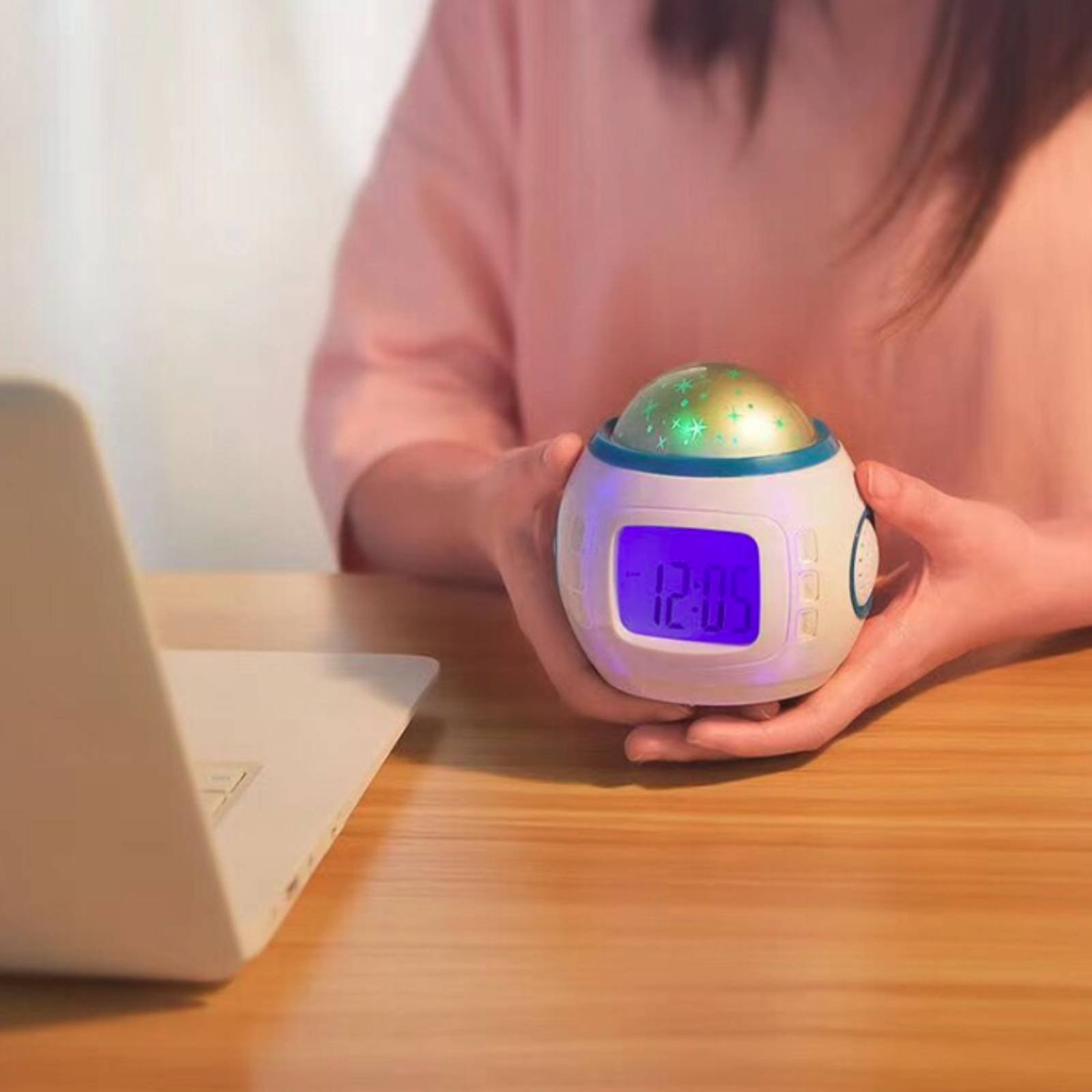 Modern Electronics Gadgets - 天体光投影表示アラーム時計 カラフルなライト 天体光投影表示時計 電子ガジェット 睡眠補助具