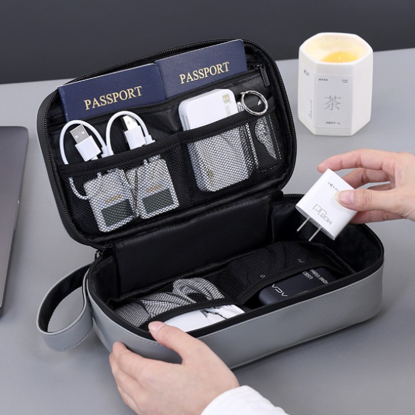 軽量ハンドヘルドデジタルガジェット収納バッグ、多ポケット電子 - Electronics & Gadgets Starting With C のレビューと価格